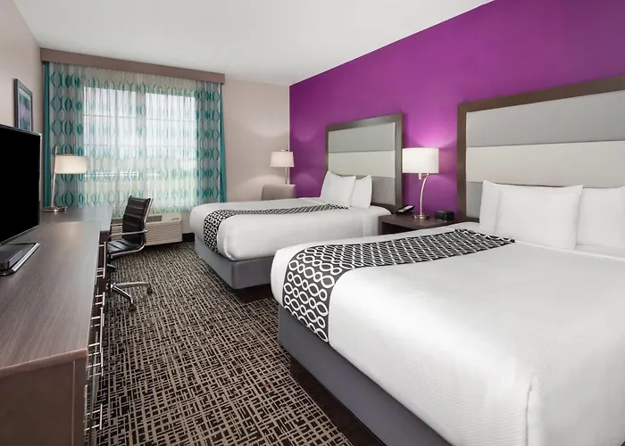 Hotel La Quinta By Wyndham Il 3*